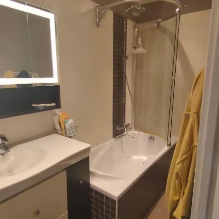 A 30 Min De Paris Montparnasse